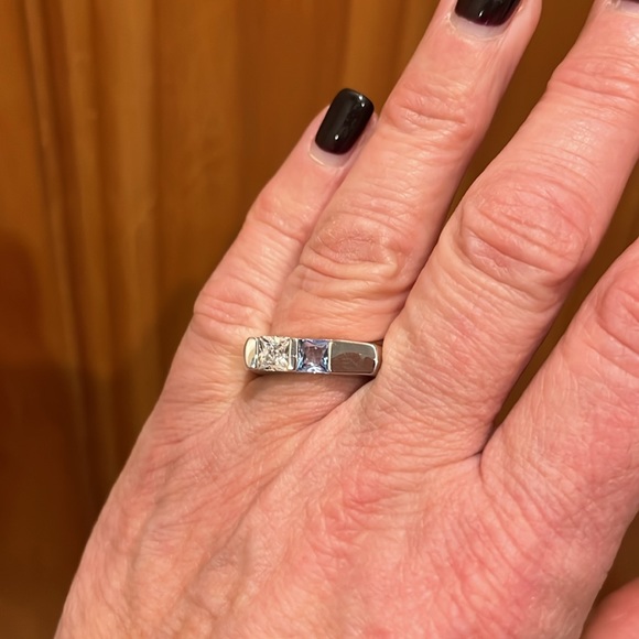 Guess GC Ring - Picture 3 of 9